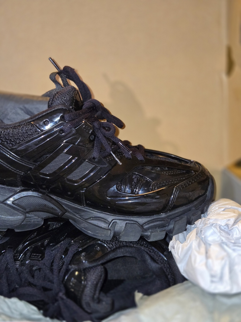 Balenciaga Black Womens Sneakers - Picture 3 of 5